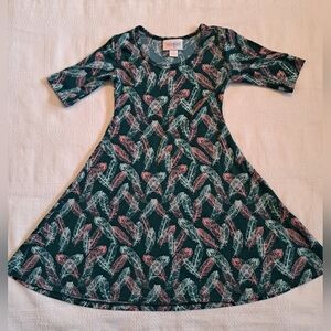 LuLaRoe girls size 2 dress with pink & green feather design, EUC